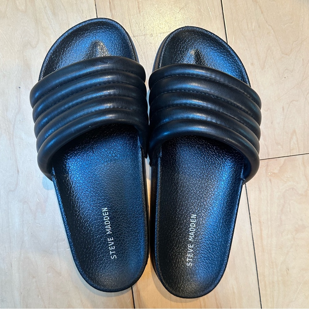 Steve Madden Slides